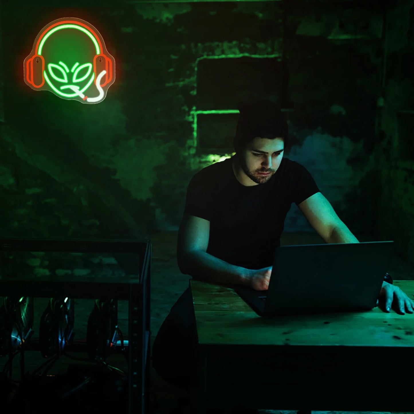 Alien Neon Sign Green LED Light for Wall Decor /Man Cave / Bar /Pub